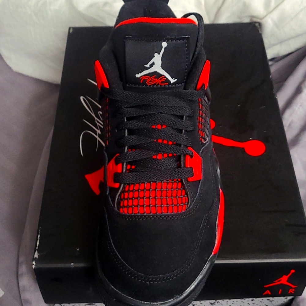 Jordan youth size 5